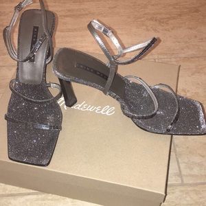 Square Toe Sparkly Sandals